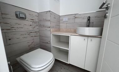 2 AMBIENTES CON HABITACIÓN EN SUITE-FULL AMENITIES