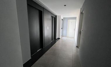 2 AMBIENTES CON HABITACIÓN EN SUITE-FULL AMENITIES