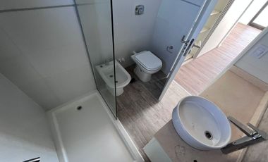 2 AMBIENTES CON HABITACIÓN EN SUITE-FULL AMENITIES