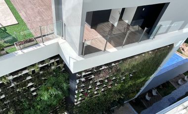 2 AMBIENTES CON HABITACIÓN EN SUITE-FULL AMENITIES