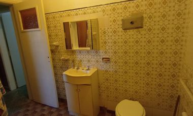 Casa 3 ambientes con garaje