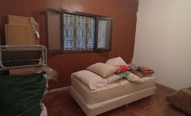 Casa 3 ambientes con garaje