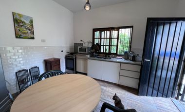 CASA 4 AMBIENTES C/COCHERA + LOCAL AL FRENTE
