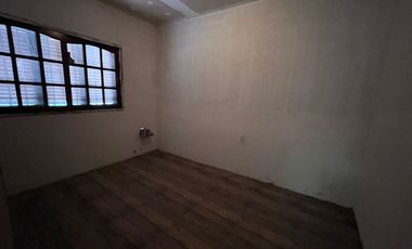CASA 4 AMBIENTES C/COCHERA + LOCAL AL FRENTE