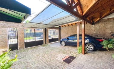 CASA 5 AMB VENTA SAN ISIDRO JARDIN PILETA