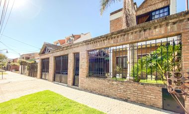 CASA 5 AMB VENTA SAN ISIDRO JARDIN PILETA