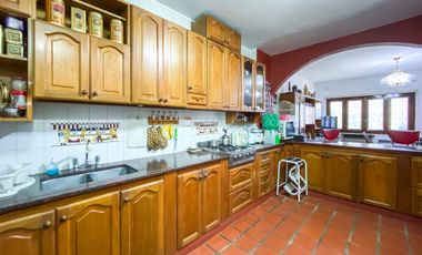 CASA 5 AMB VENTA SAN ISIDRO JARDIN PILETA