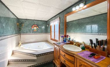 CASA 5 AMB VENTA SAN ISIDRO JARDIN PILETA