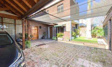 CASA 5 AMB VENTA SAN ISIDRO JARDIN PILETA