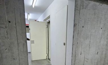 VENTA COCHERA CUBIERTA CENTRO SAN ISIDRO