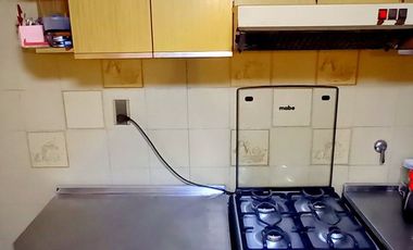 Vende Casa de 4 Dormitorios cochera y pileta .