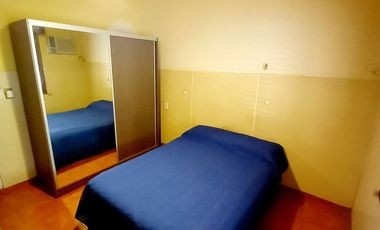 Vende Casa de 4 Dormitorios cochera y pileta .