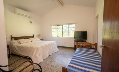 Casa Quinta con gran Terreno en Arroyo Leyes