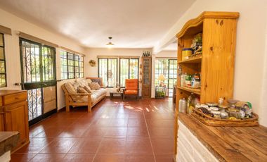 Casa Quinta con gran Terreno en Arroyo Leyes