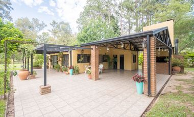Casa Quinta con gran Terreno en Arroyo Leyes