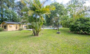 Casa Quinta con gran Terreno en Arroyo Leyes