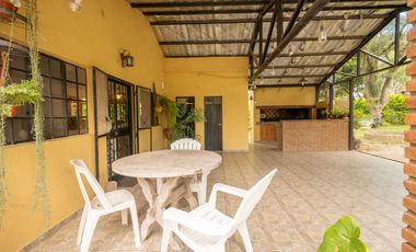 Casa Quinta con gran Terreno en Arroyo Leyes