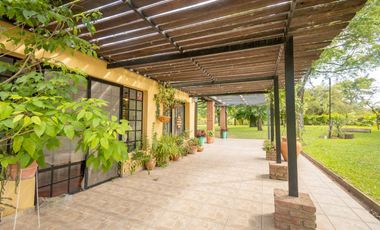 Casa Quinta con gran Terreno en Arroyo Leyes