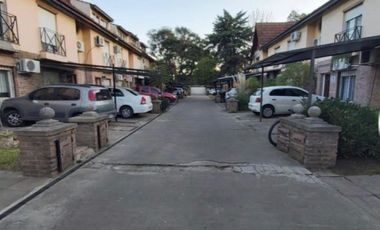 Triplex  en venta  en San Miguel .barrio cerrado