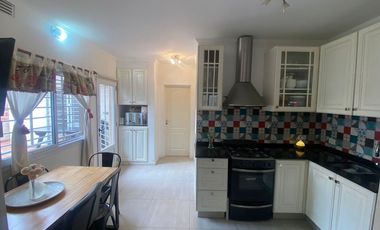 CASA PH EN VENTA MORON PILETA QUINCHO TERRAZA