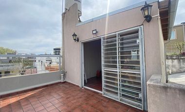 CASA PH EN VENTA MORON PILETA QUINCHO TERRAZA