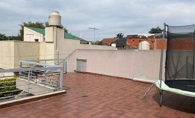 CASA PH EN VENTA MORON PILETA QUINCHO TERRAZA