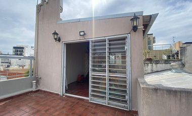 CASA PH EN VENTA MORON PILETA QUINCHO TERRAZA