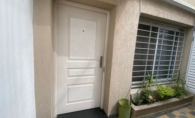 CASA PH EN VENTA MORON PILETA QUINCHO TERRAZA