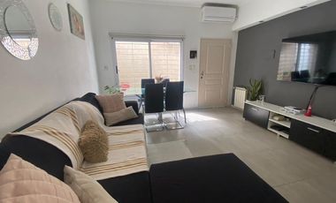 CASA PH EN VENTA MORON PILETA QUINCHO TERRAZA