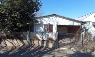 Casa en venta 2 ambientes en barrio cerrado moreno