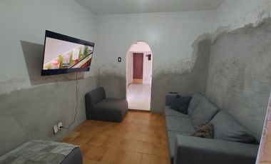Casa 3 amb + Dpto 2 amb, lote propio, Morón!