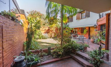 CASA EN VENTA, 4 DORMITORIOS CENTRO ADROGUE