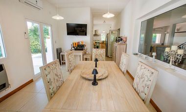 CASA EN VENTA EN BARRIO LAS FUENTES ¡OPORTUNIDAD!