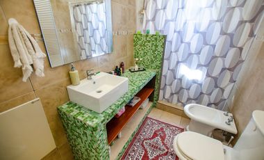 CASA EN VENTA EN BARRIO LAS FUENTES ¡OPORTUNIDAD!
