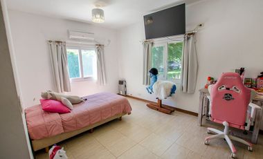 CASA EN VENTA EN BARRIO LAS FUENTES ¡OPORTUNIDAD!