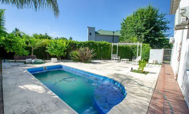 CASA EN VENTA EN BARRIO LAS FUENTES ¡OPORTUNIDAD!