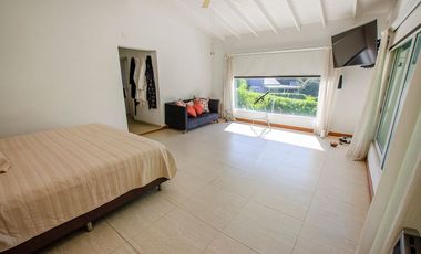 CASA EN VENTA EN BARRIO LAS FUENTES ¡OPORTUNIDAD!