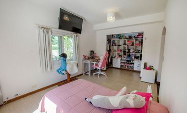 CASA EN VENTA EN BARRIO LAS FUENTES ¡OPORTUNIDAD!