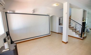CASA EN VENTA EN BARRIO LAS FUENTES ¡OPORTUNIDAD!