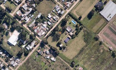 CASA 4 DORMITORIOS VENTA LA PLATA QUINCHO Y PILETA