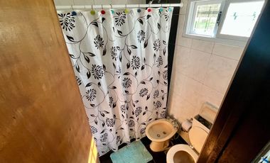 CASA 4 DORMITORIOS VENTA LA PLATA QUINCHO Y PILETA