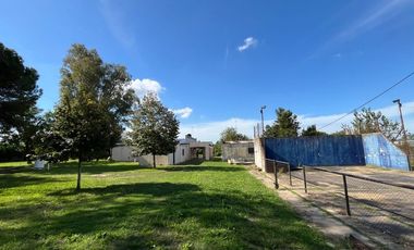 CASA 4 DORMITORIOS VENTA LA PLATA QUINCHO Y PILETA