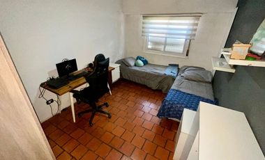 CASA 4 DORMITORIOS VENTA LA PLATA QUINCHO Y PILETA