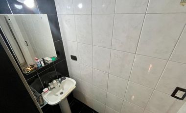 CASA 4 DORMITORIOS VENTA LA PLATA QUINCHO Y PILETA