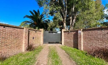 CASA 4 DORMITORIOS VENTA LA PLATA QUINCHO Y PILETA