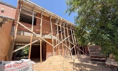 DUPLEX 2 DORMITORIOS VENTA CITY BELL