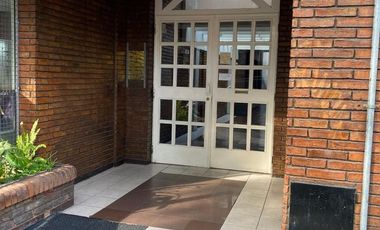 DEPARTAMENTO EN ALQUILER CENTRICO EDIFICIO LECCOF