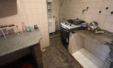 PH 4 AMBIENTES VENTA CON TERRAZA A REFACCIONAR