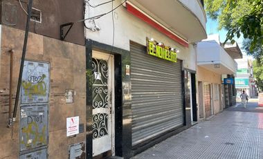PH 4 AMBIENTES VENTA CON TERRAZA A REFACCIONAR