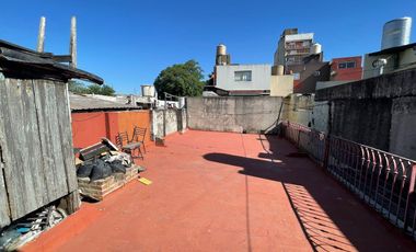 PH 4 AMBIENTES VENTA CON TERRAZA A REFACCIONAR